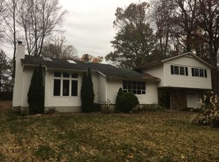 22 Little Paint Way, Andover, NJ 07821