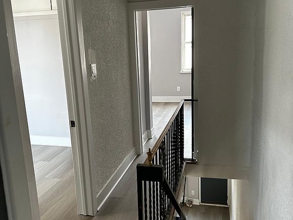 5th image of 2537 S Juniper St