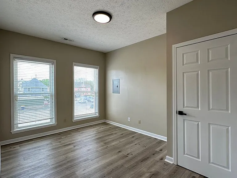 101-103 N Franklin St #300 — Photo 2