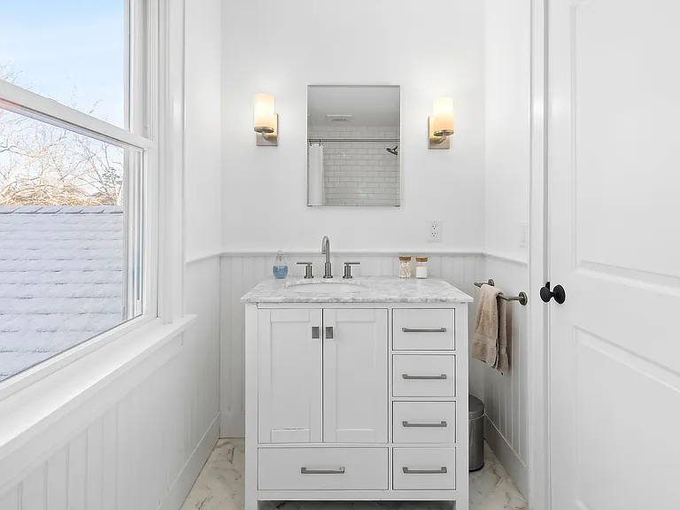 152 Ferry Rd — Photo 12