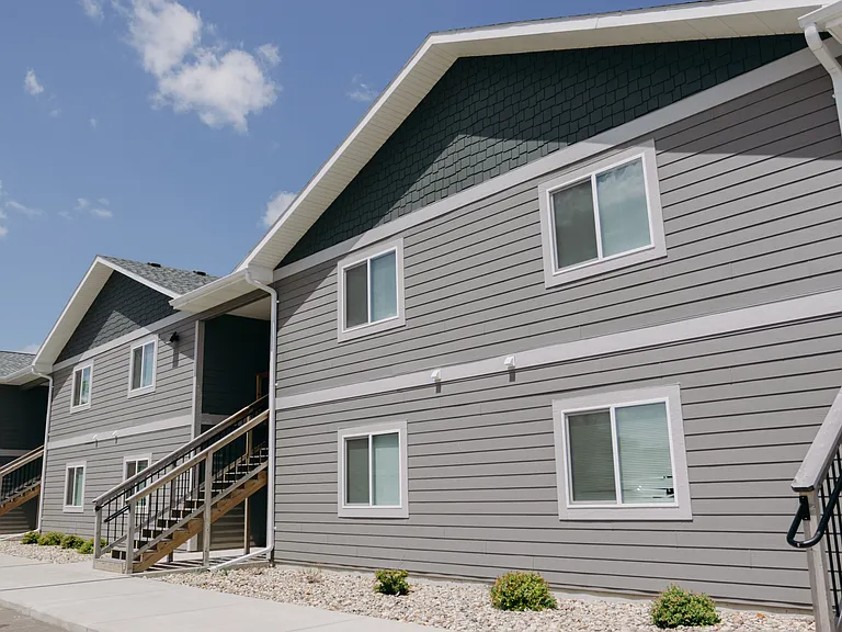 Edgewood Apartments — Photo 11
