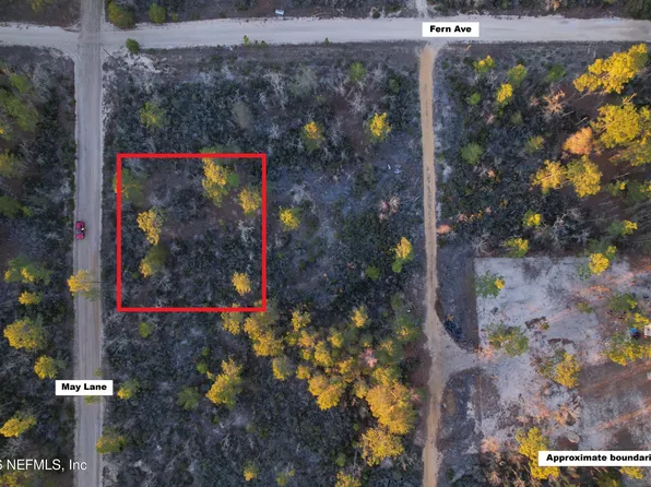 352 MAY Lane, Interlachen, FL 32148