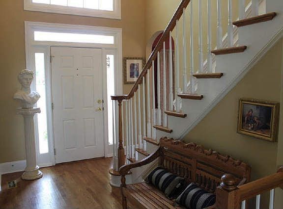 2nd image of 4702 Outlook Way NE