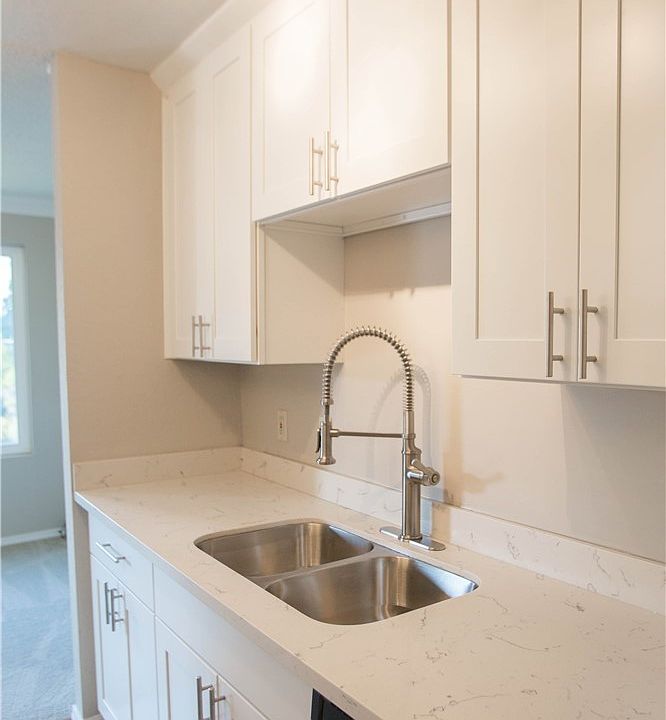 1st image of 615 75th St SE APT 45
