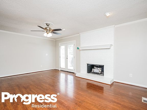 4th image of 414 Churchhill Ct