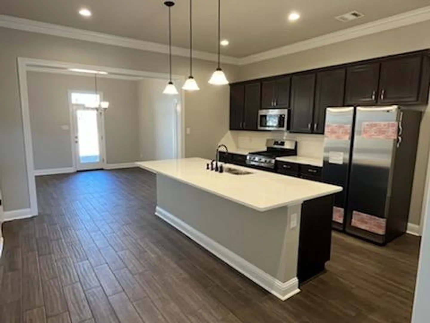 Rental Property 418 Mangrove Ln — Photo 2