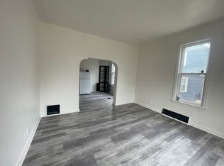 1527 S 80th St, Milwaukee, WI 53214