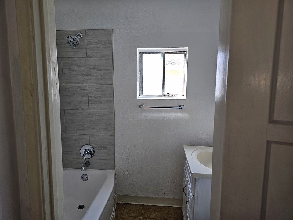 1st image of 1142 Bobbett Dr #1140