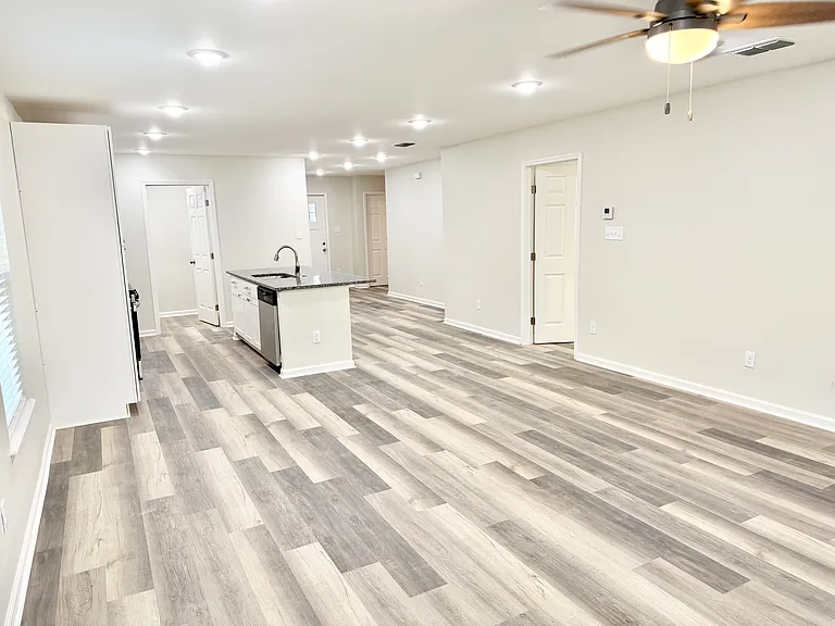 502 W Jeanette Ave — Photo 7
