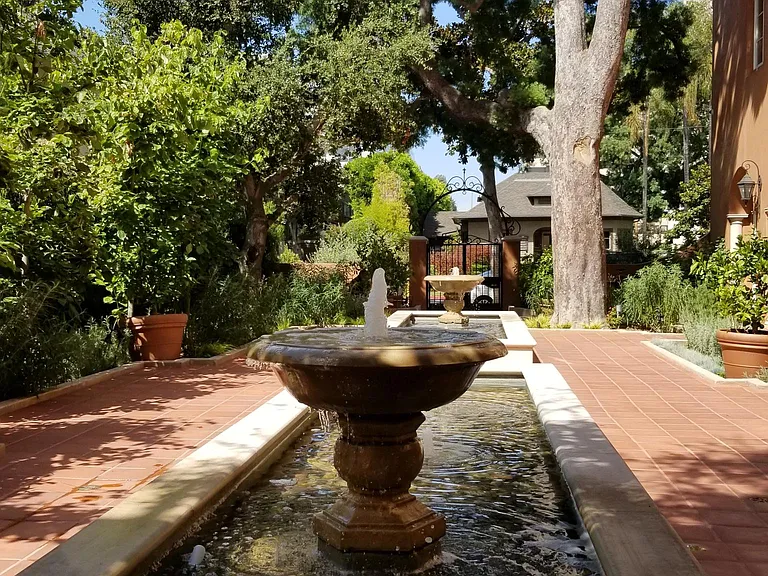 Los Patios De Cordova — Photo 11