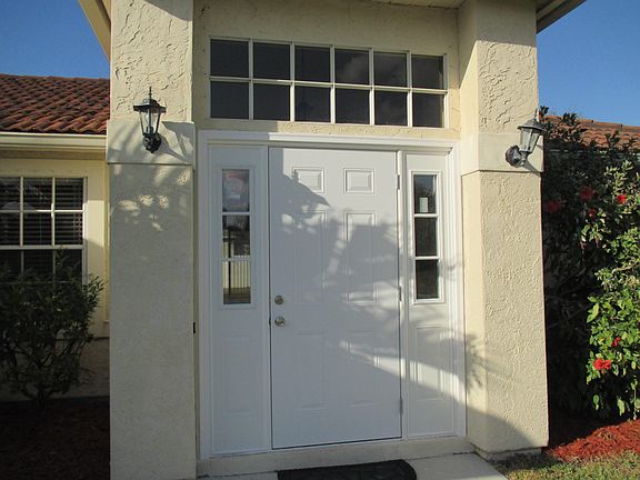 2nd image of 713 SW Hillsboro