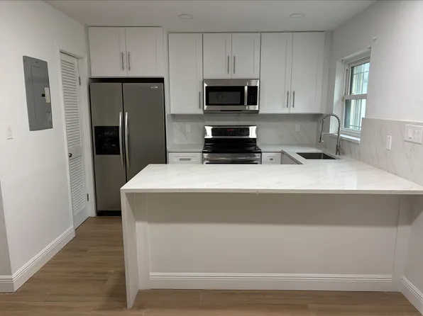 3418 W Saint Conrad St, Tampa, FL 33607
