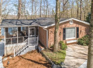 1012 Pinelake Dr, Townville, SC 29689