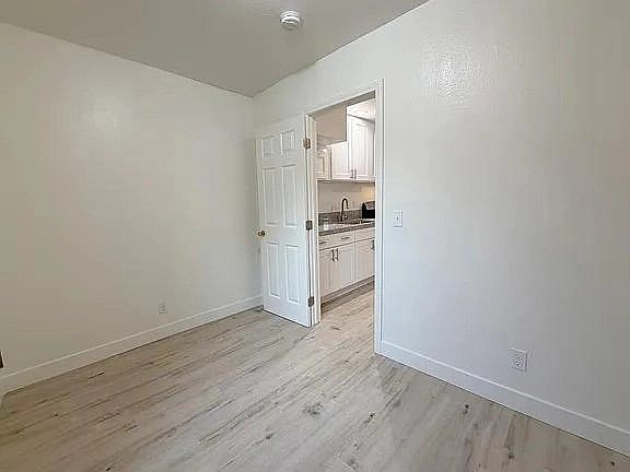 5th image of 1823 Gardenia Ave #A-2
