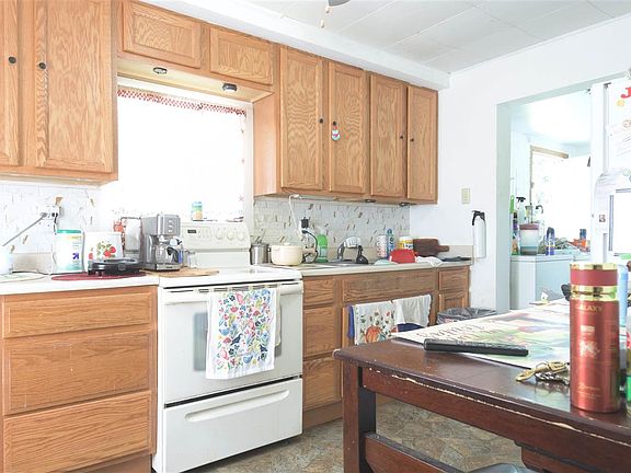 5th image of 1103 NW 6th St