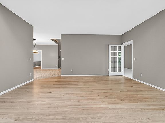 5th image of 5706 Kilkenny Pl