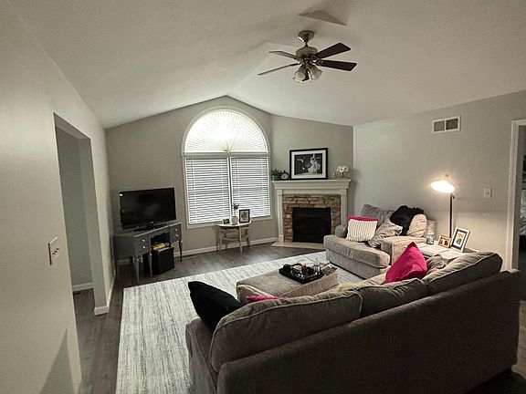 2nd image of 8030 Joshua Ln