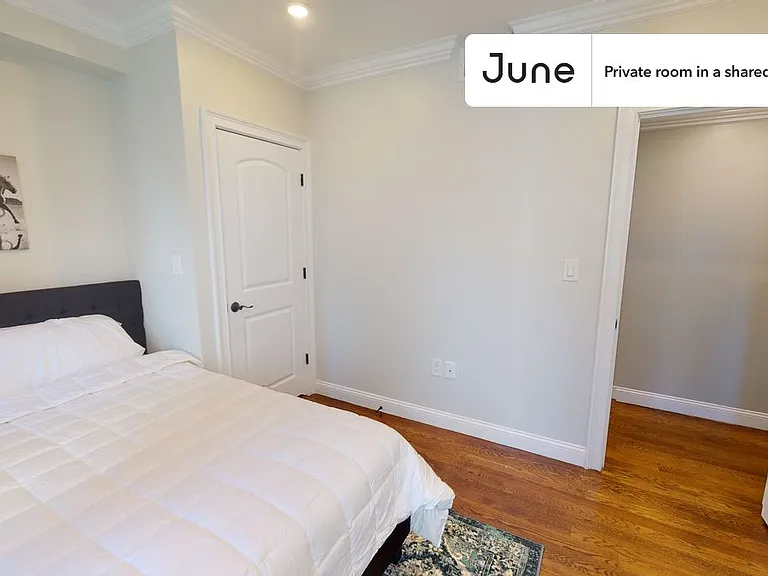 490 Washington St #D — Photo 7