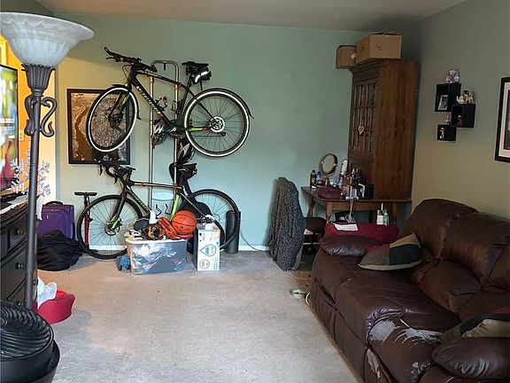 4th image of 67-41 Burns St Unit 201
