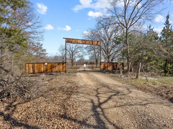 660 Twisted Mallard Way, Pecan Gap, TX 75469