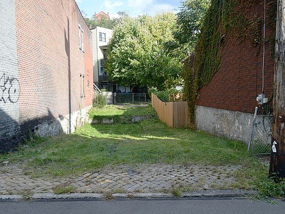 Front (Constance St)