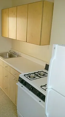 Rented by Alma Realty Corp. | media 4