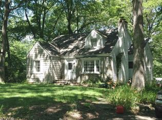 15 Ridge Trl, Kinnelon, NJ 07405