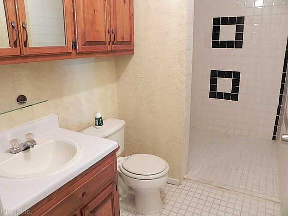 5th image of 3840 Clearwood Ct