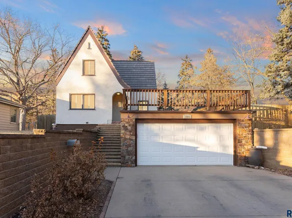 1908 W 18th St, Sioux Falls, SD 57104