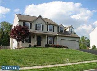 32 Homestead Ln, Royersford, PA 19468