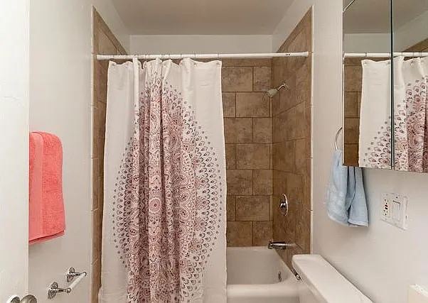 860 Hinman — Photo 12