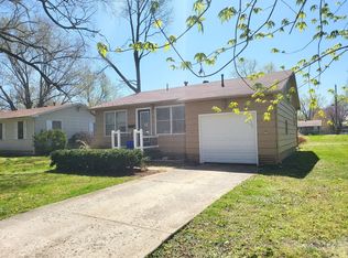 218 W Lafayette St, El Dorado Springs, MO 64744
