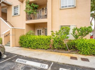 Poinciana Lakes Villas, Hialeah, FL 33015