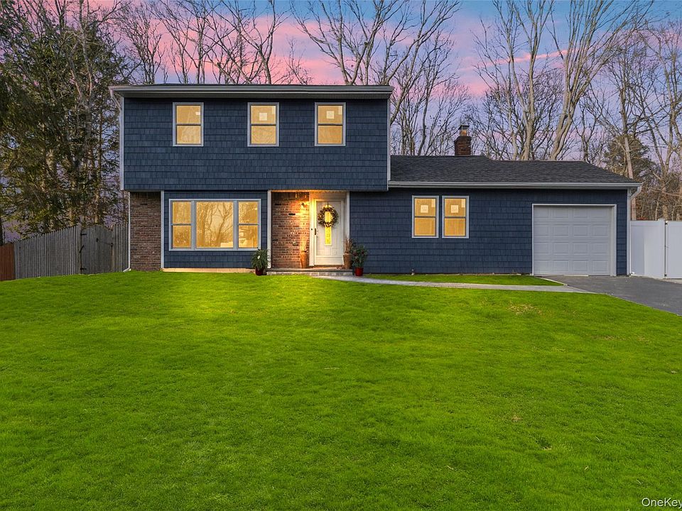 1st image of 15 Bellaire Drive