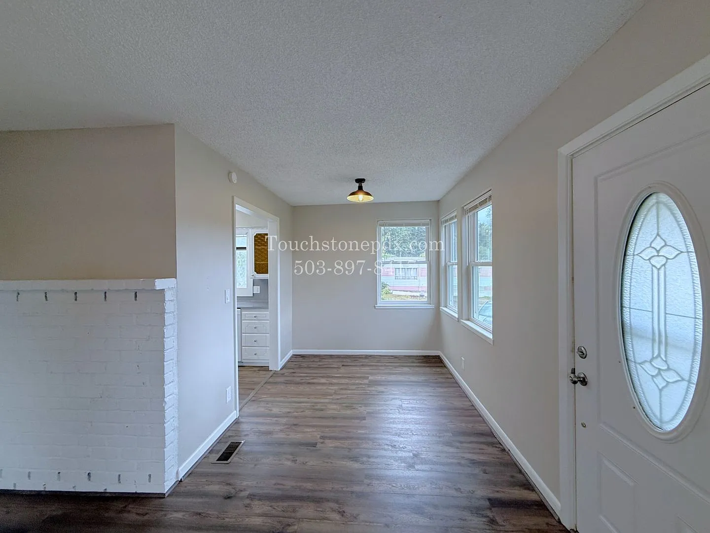 Lovely 3BD|1BA Home in Oregon City w/Basement! — Photo 4