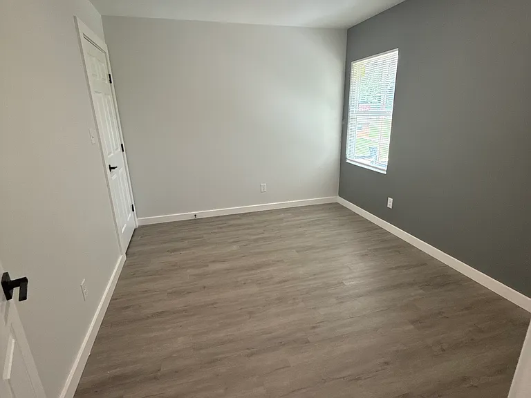 2301 Suman St — Photo 9