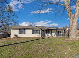 533 Half Section Line Rd, Albertville, AL 35950