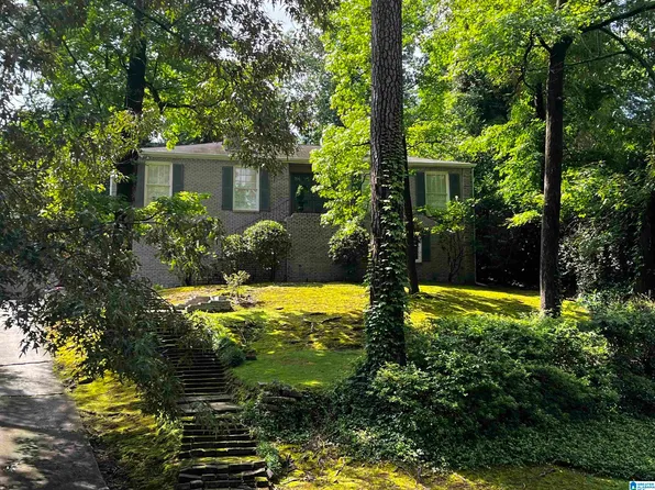 3809 Rockbrook Cir, Birmingham, AL 35213