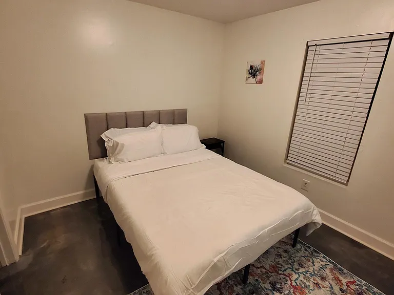 729 Colleton St #729 — Photo 15