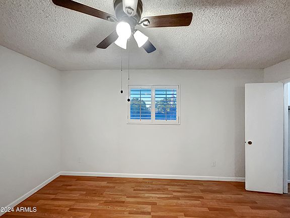 5th image of 14249 N OAKWOOD Lane