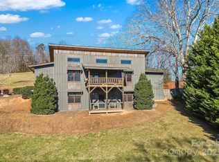 1389 Newfound Rd, Canton, NC 28716
