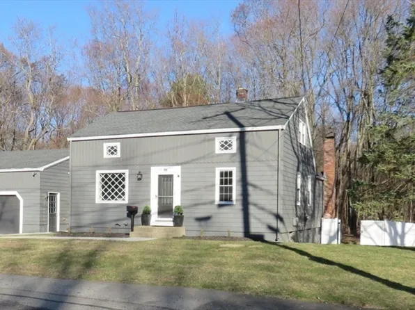 11 Old Charter Rd, Marlborough, MA 01752