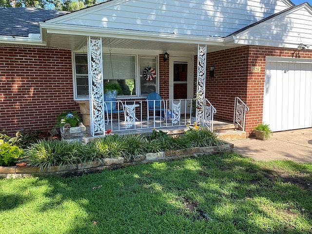 1st image of 1628 Donahoe Dr