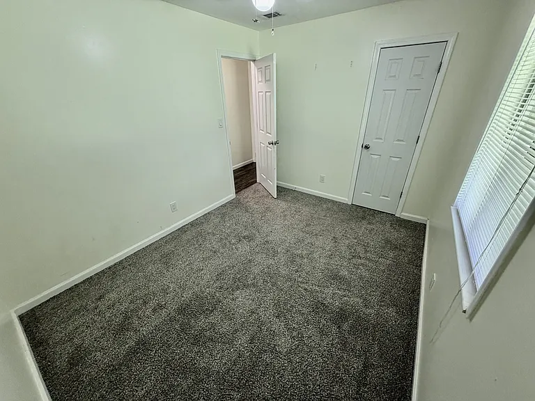 326 West Ave — Photo 11