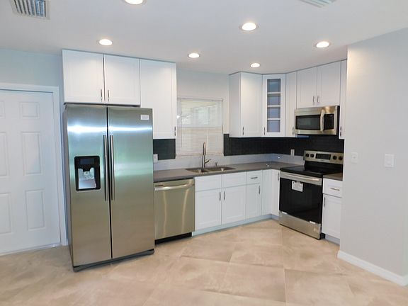 4th image of 3080 58th Ave S #5812-A