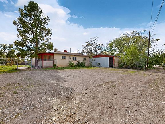 2nd image of 35 Llanito Rd