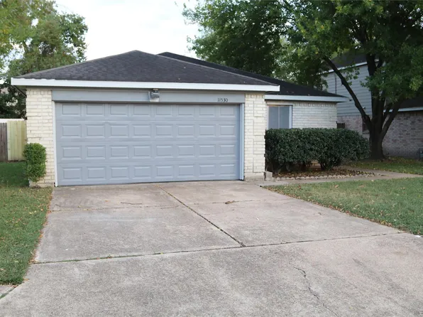 11530 Ridge Run Dr, Houston, TX 77064