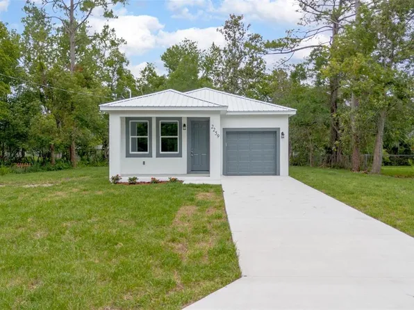 2259 3rd Ave, Deland, FL 32724