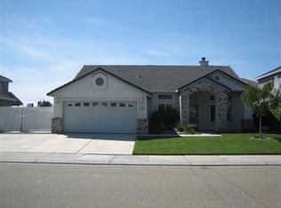 209 S Manley Rd, Ripon, CA 95366