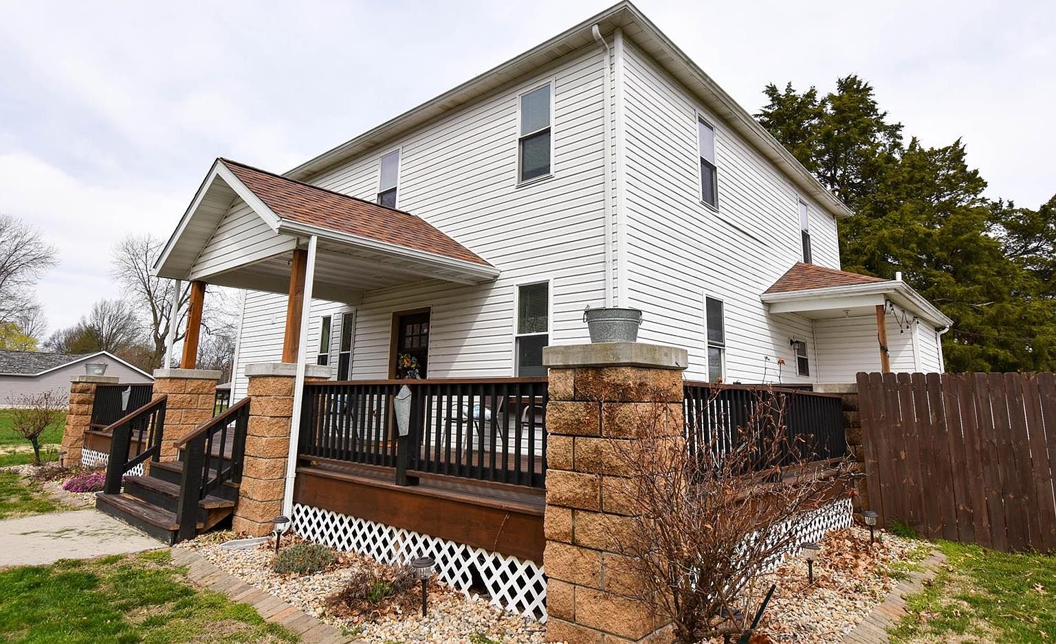 411 E Benton St, Mount Olive, IL 62069 MLS 23016324 Zillow